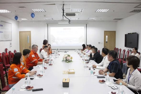 CÂU LẠC BỘ SAO VÀNG ĐẤT VIỆT THĂM VÀ KẾT NỐI GIAO THƯƠNG VỚI CTCP MASAN HIGH _TECH MATERIALS